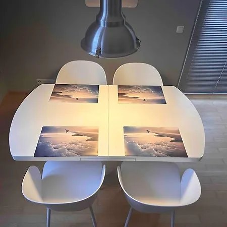 Fliegerlounge-ferienwohnung Am Stadtpark Apartment *